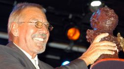 Tom Schroeder verstorben